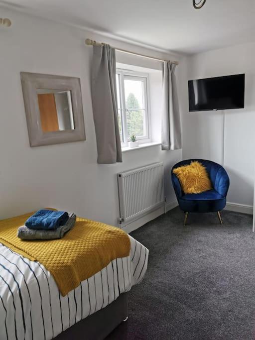 Modern Roomy 3 Bedroom Home 珀肖尔 外观 照片